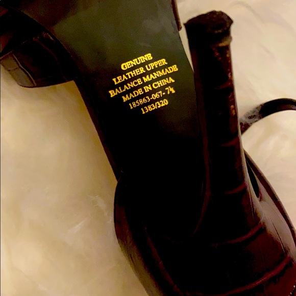 Womens High Heel Sandals with Ankle Strap - Picture 4 of 4